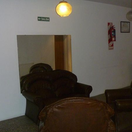 Hotel Turista Buenos Aires Exteriör bild